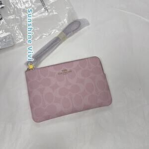 NWT Coach CAQ75 Corner Zip Wristlet In Signature Canvas In Gold/Powder Pink